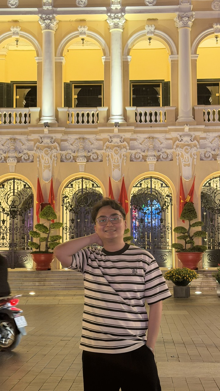 Nguyễn Châu Hoài Phúc at work